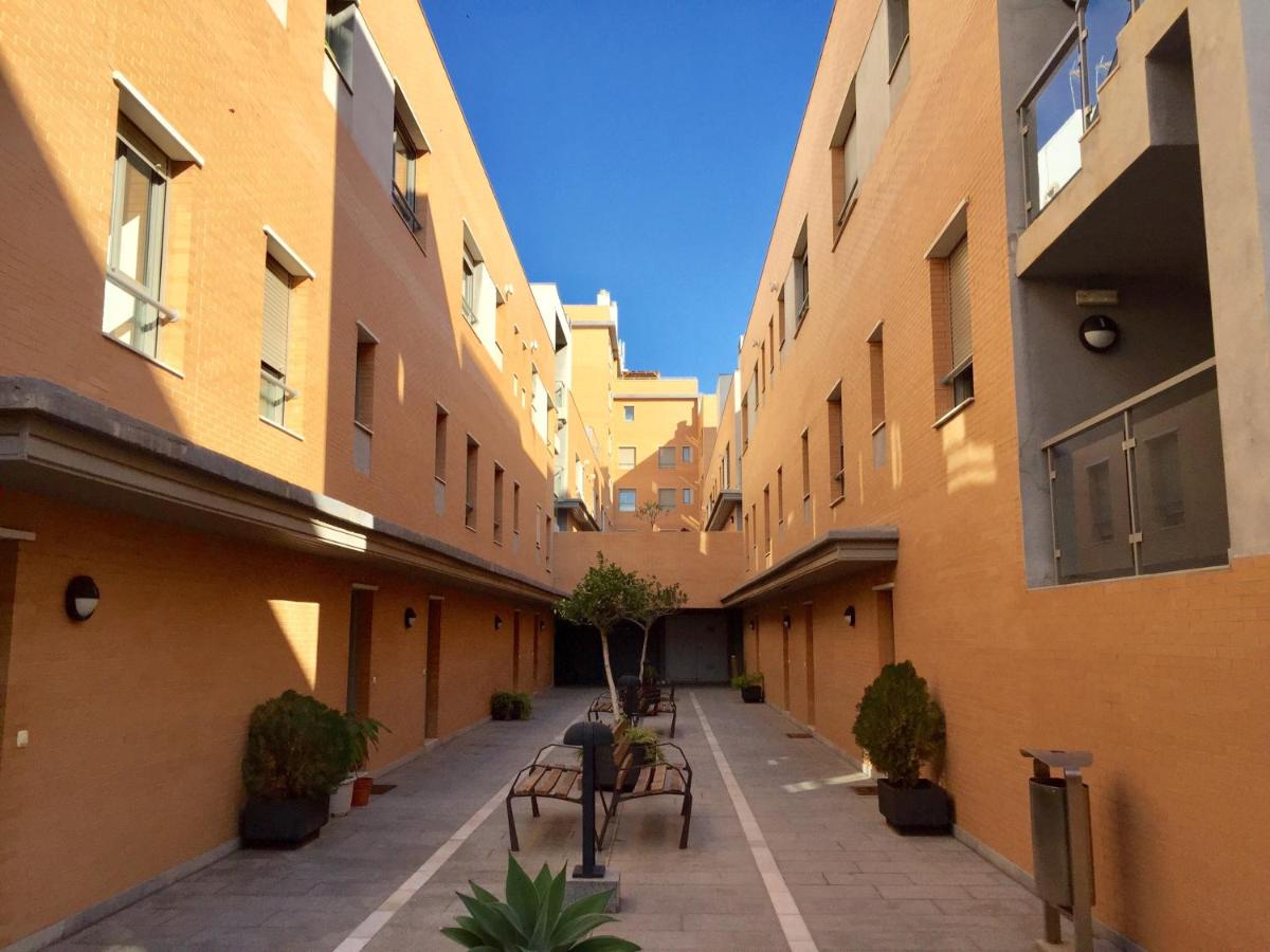 Centro,CorteInglés, y Parking - Housity