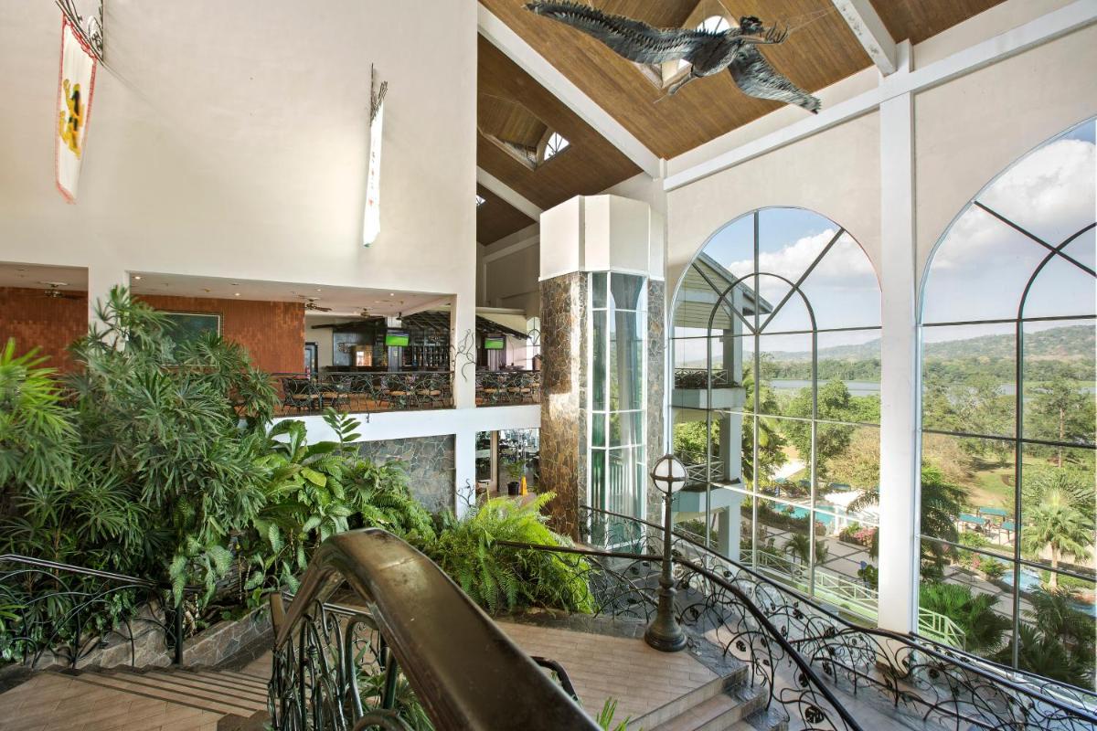 Gamboa Rainforest Reserve - Housity