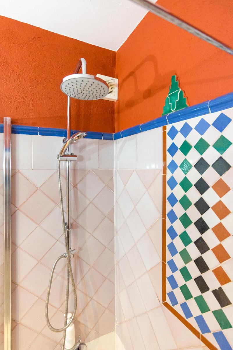 Hostal El Escudo de Mijas - Housity