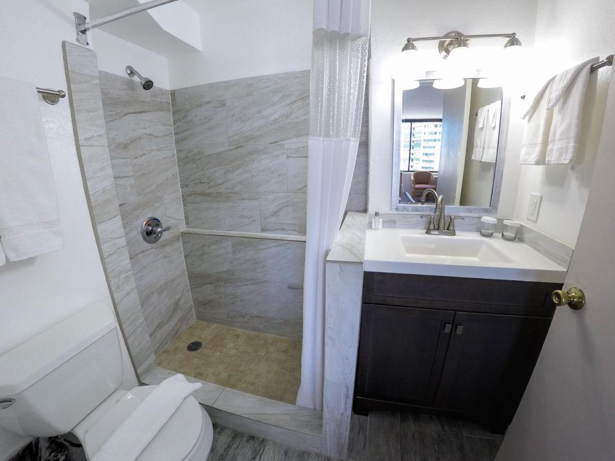 Waikiki Monarch Hotel - Housity