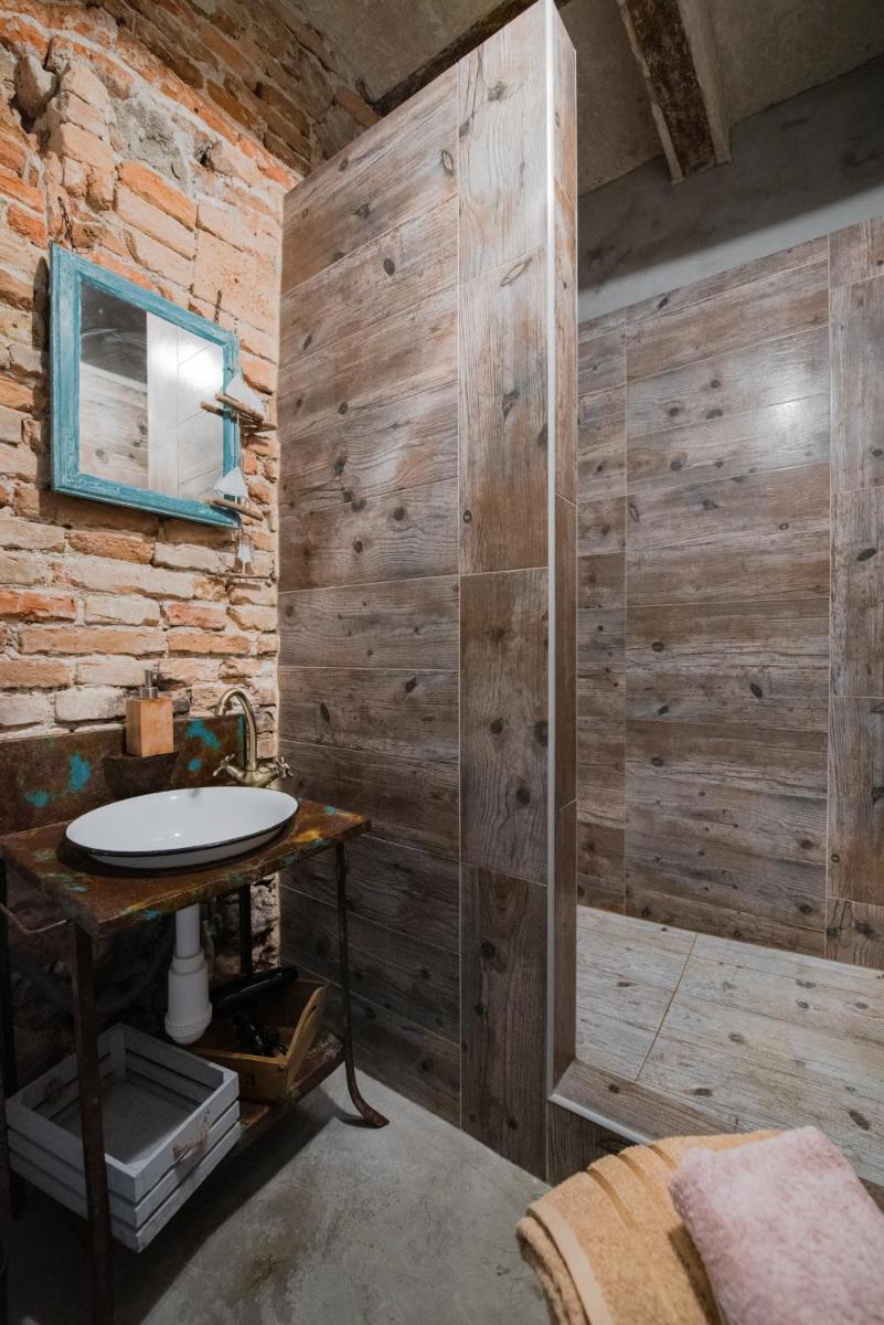 Accommodation at the Folklore Apartment - Housity