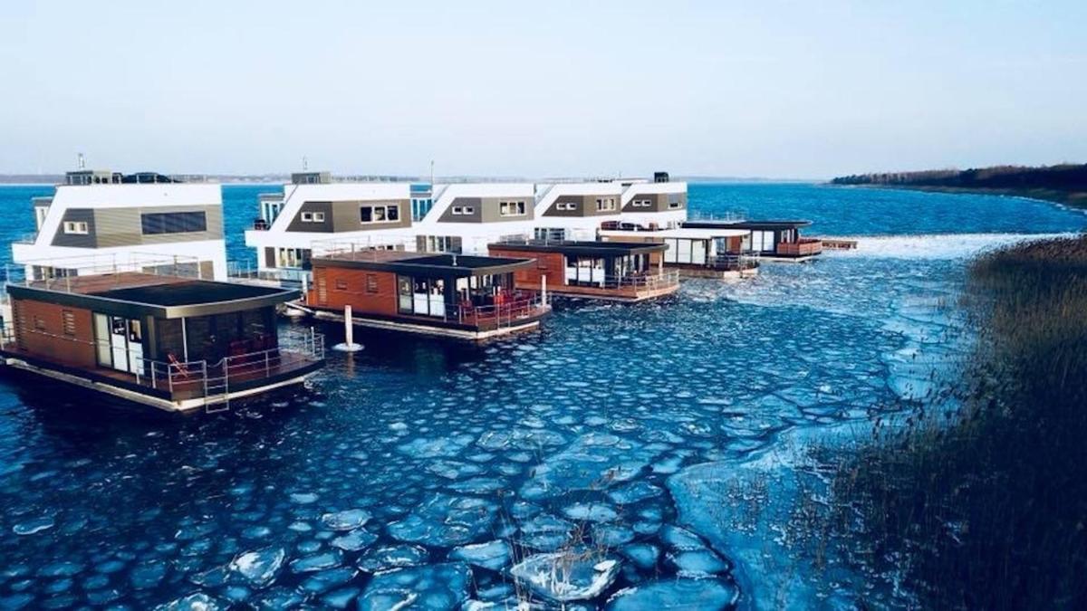 Hausboot Elandi - Housity