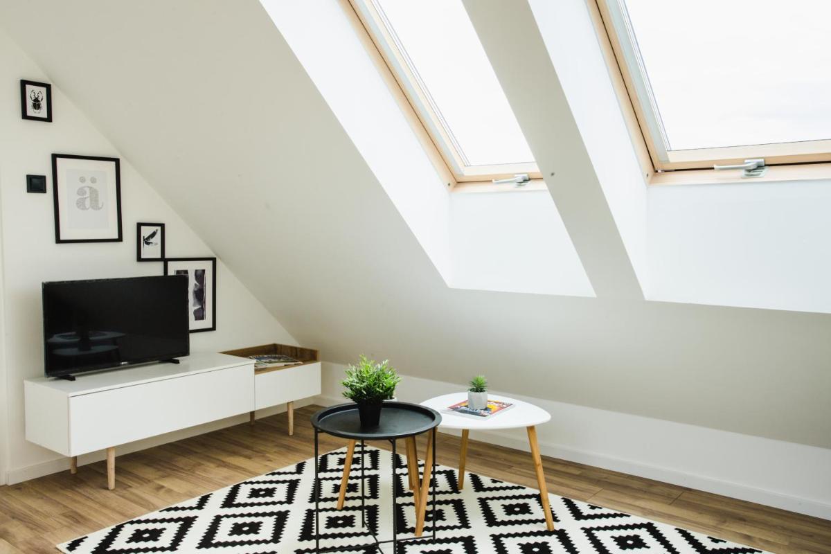 V10 Apartment - Housity