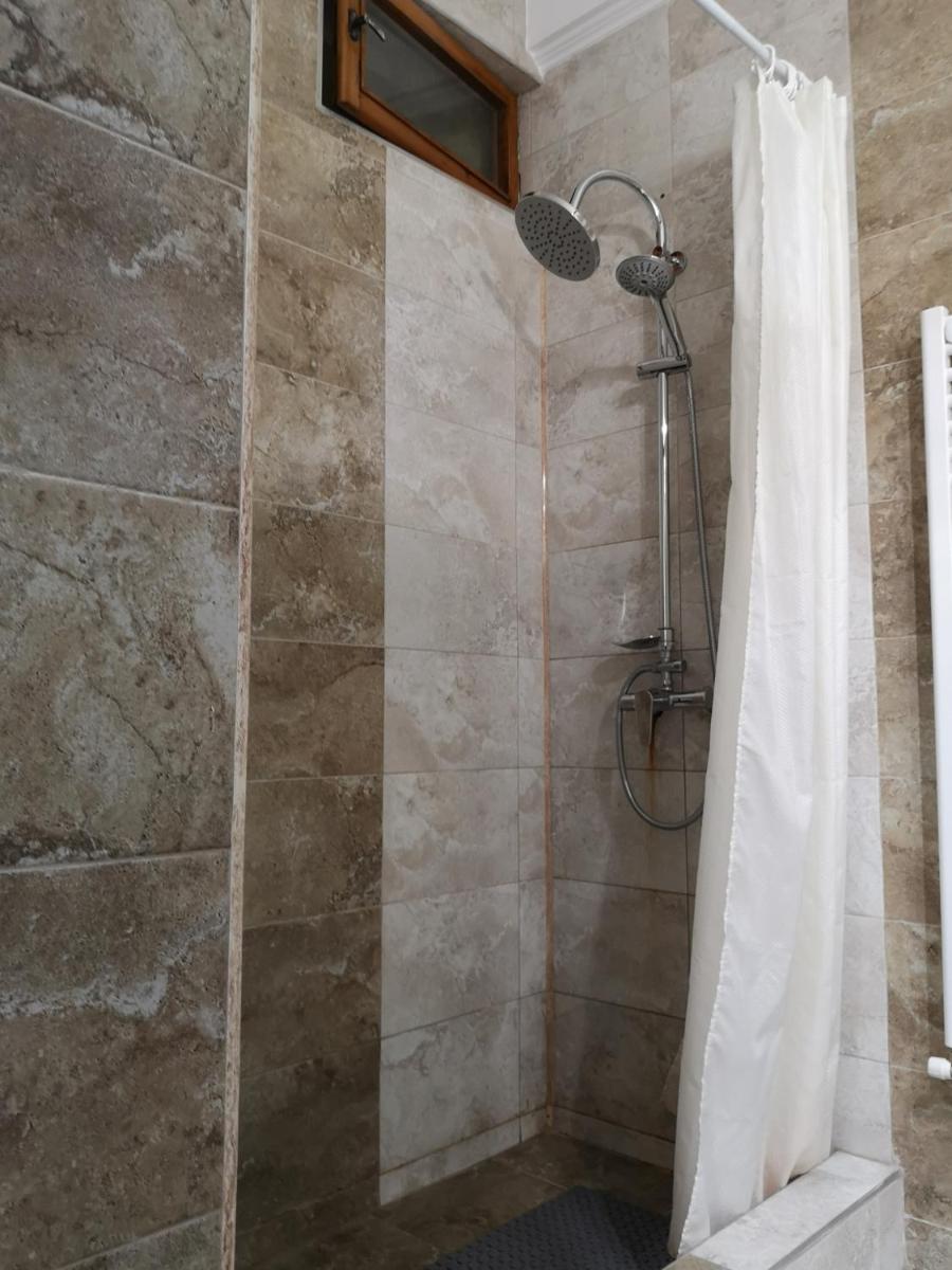Clemence Guesthouse - Housity