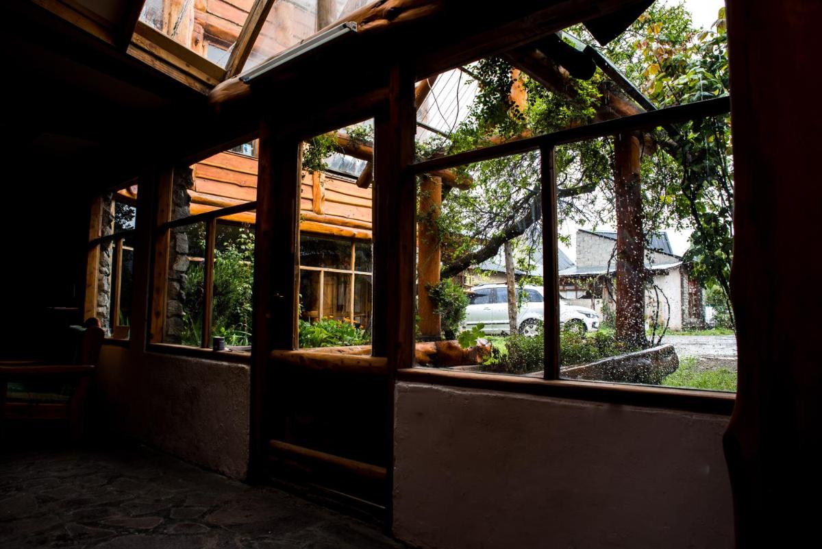 Jardín de Rosas Hostel - Housity