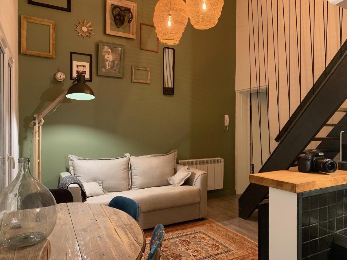 Les Apparts de Charly Duplex cosy au marché hyper centre La Rochelle tout à pied - Housity