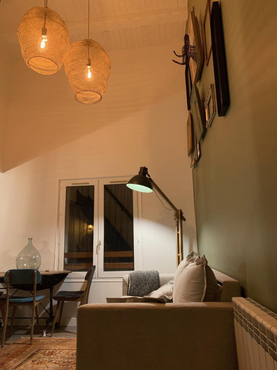 Les Apparts de Charly Duplex cosy au marché hyper centre La Rochelle tout à pied - Housity