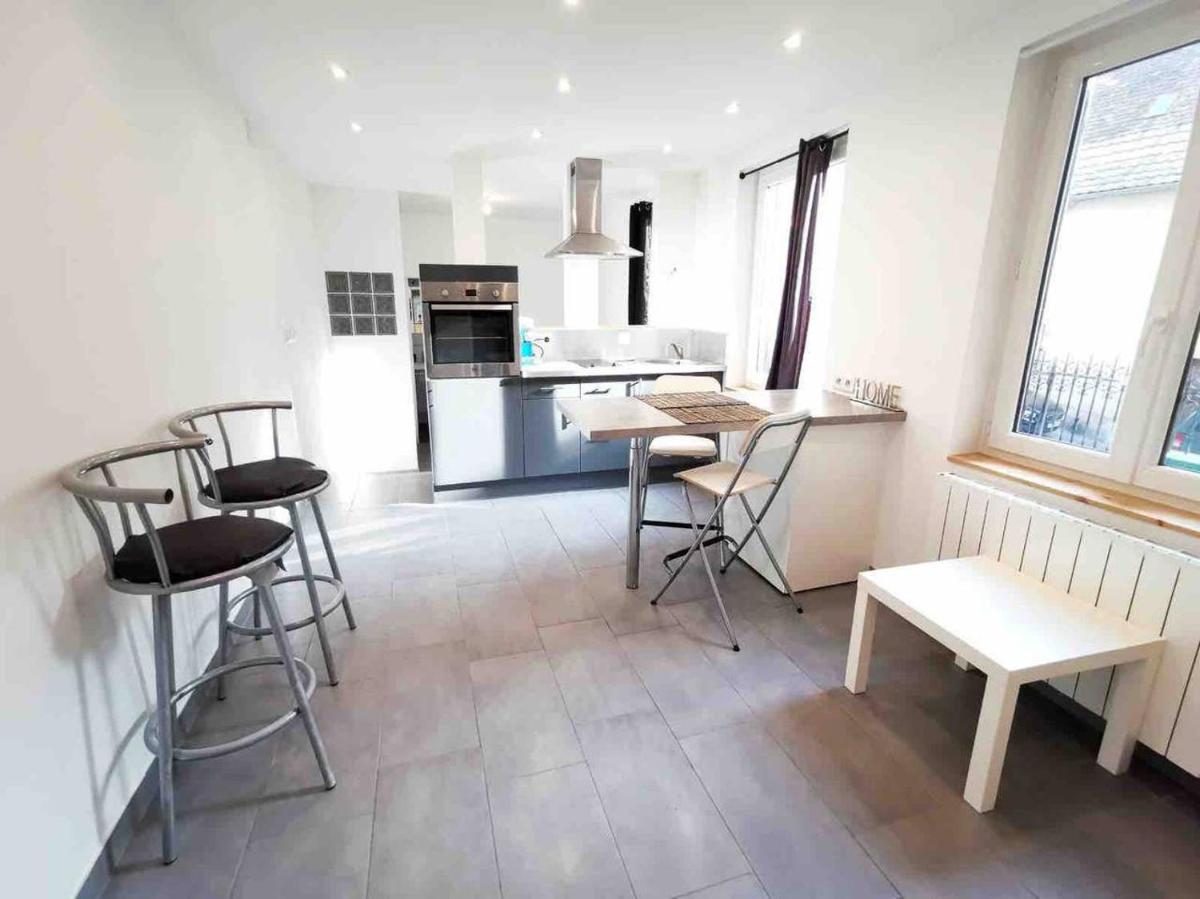 Studio Barr - Housity