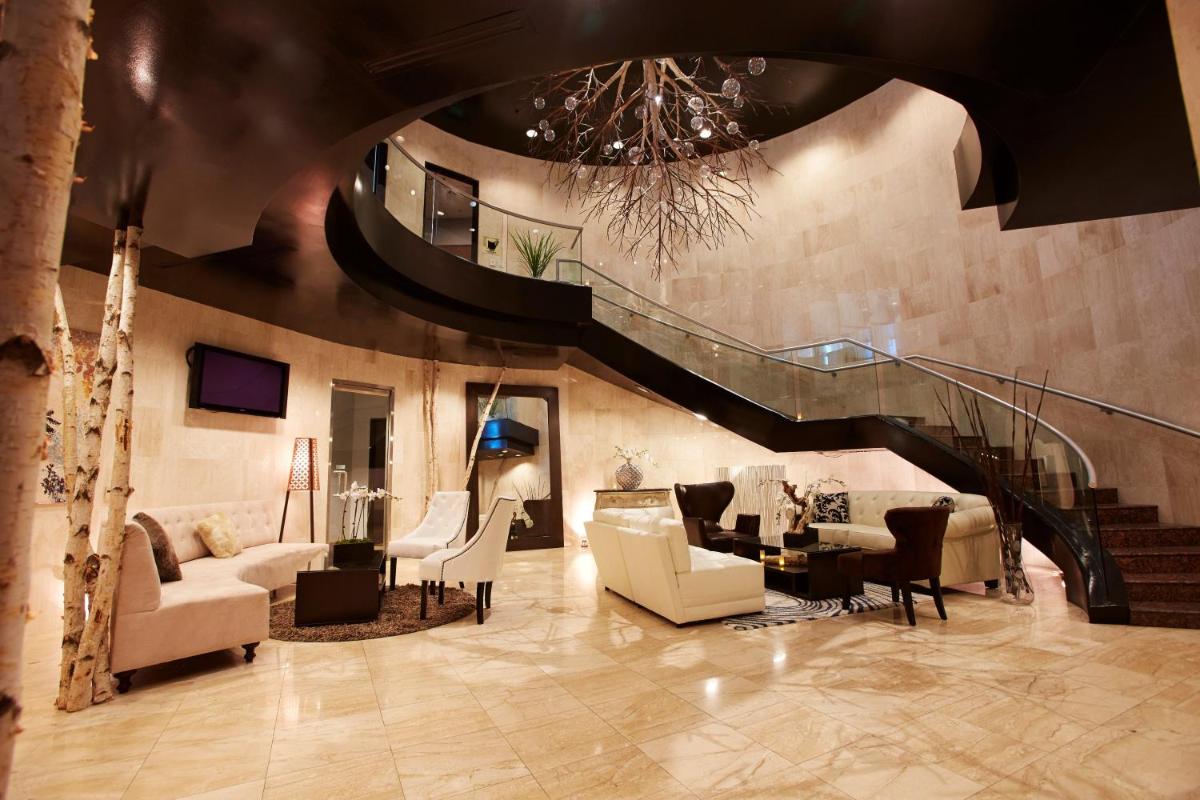 The Commerce Casino & Hotel - Housity