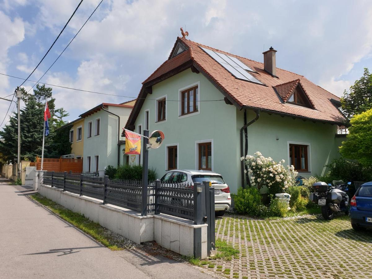 Gartenpension Prosl - Housity