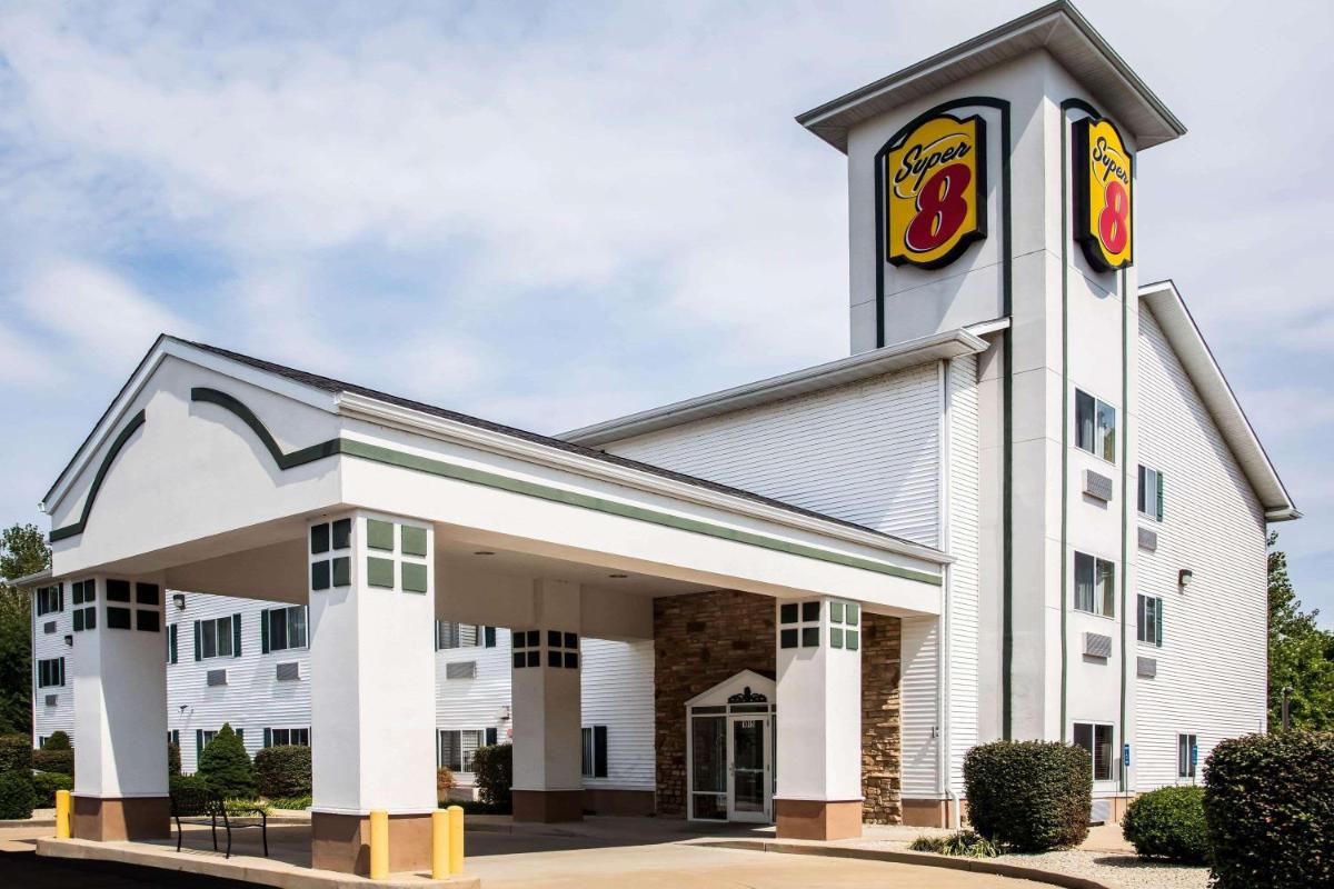 Super 8 by Wyndham Union - Housity