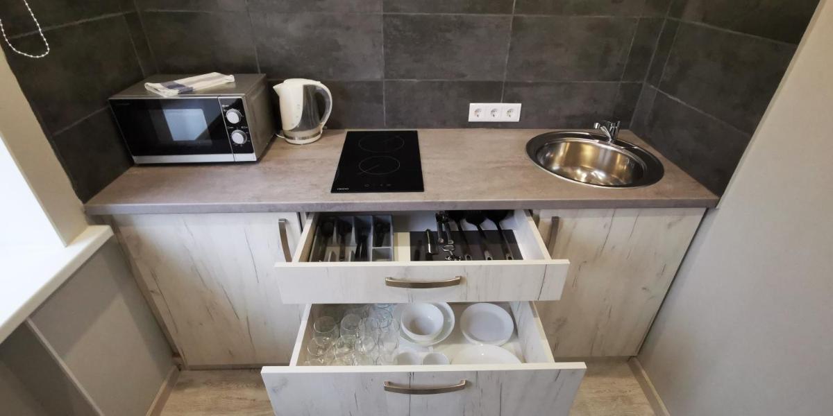 Central Moon - Housity