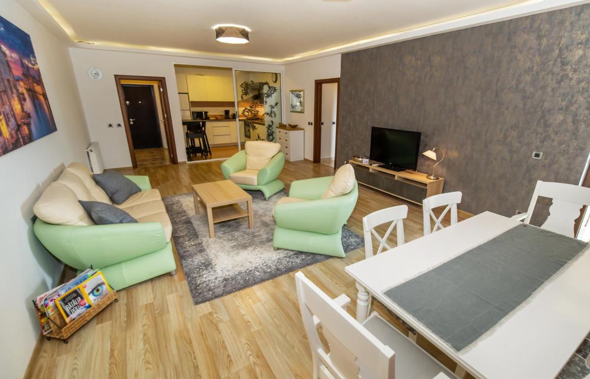 Suitetrails - Isaran 2B Coresi Apartment Brasov
