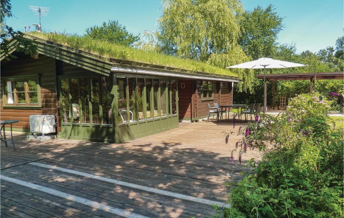 Two-Bedroom Holiday Home In Otterup - Housity