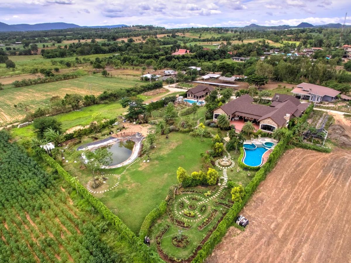Chateau de Prim Khao Yai - Housity