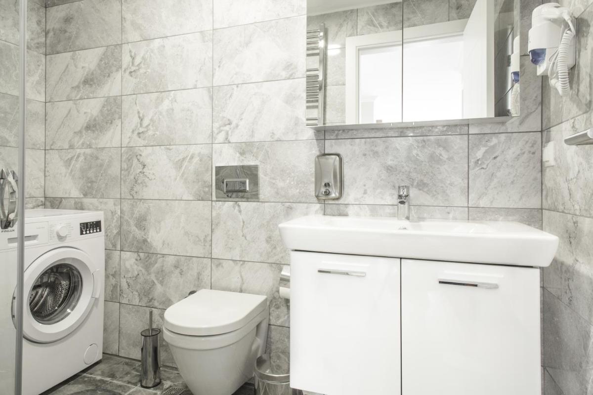 Emin Residence - Housity