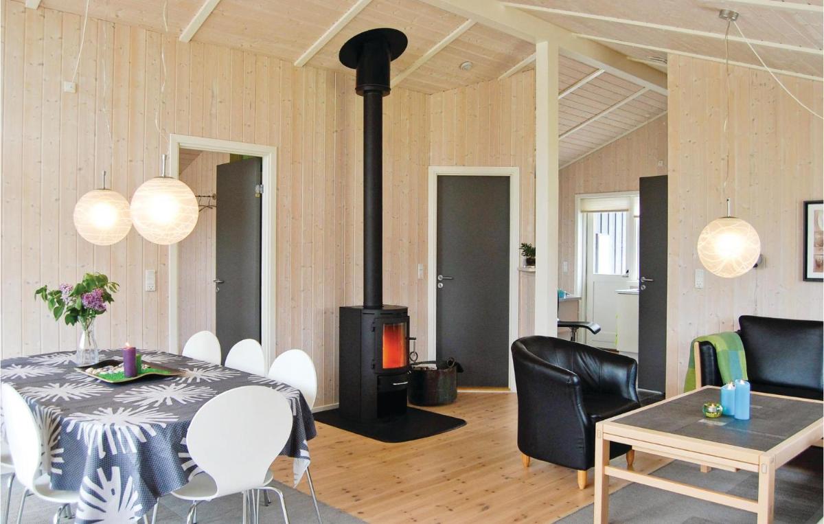 Holiday Home Pøt Strandby X - Housity