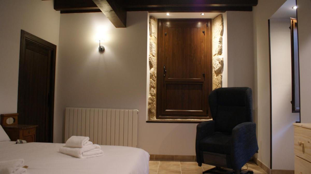 Castillo de Portilla Casa Rural - Housity