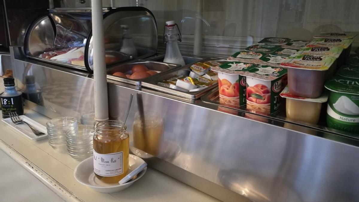 Nourriture dans l'hôtel ou à proximité