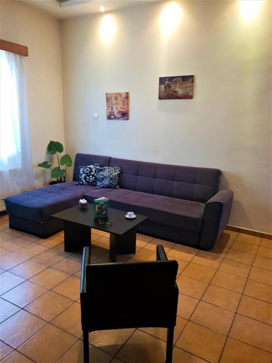 House with yard Subway 5min walk - Hizvo