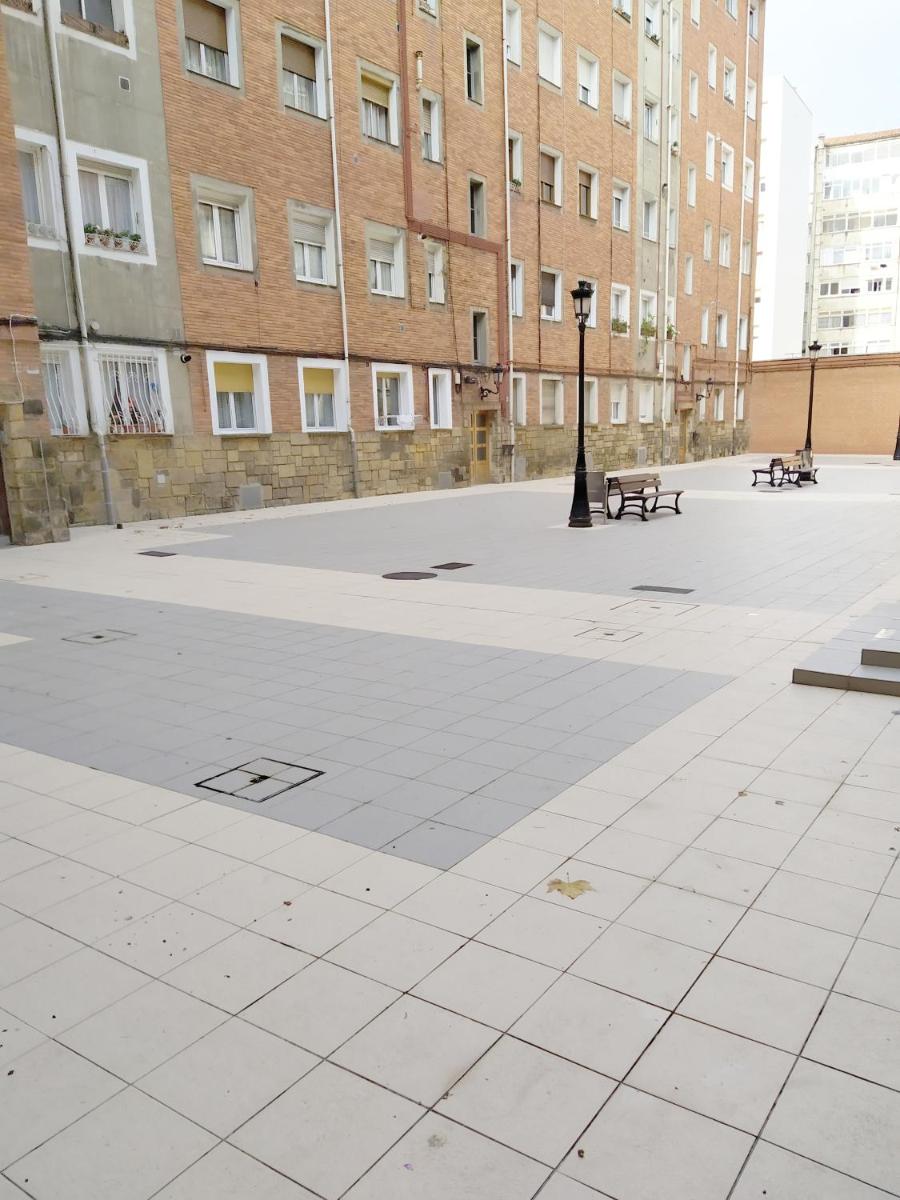 Homelunead Apartamento en Gijon Centro al lado de la Playa - Housity