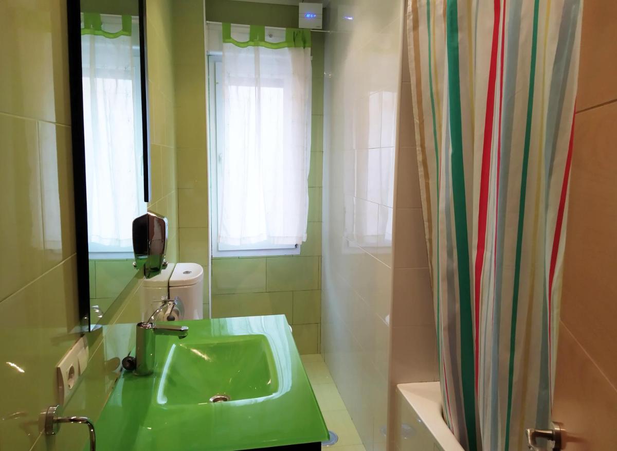 Homelunead Apartamento en Gijon Centro al lado de la Playa - Housity