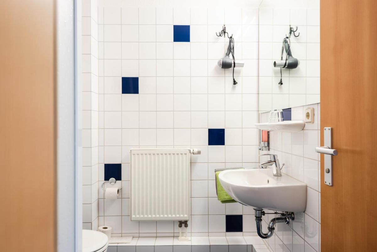 Basiskulturfabrik Öko-Hotel - Housity