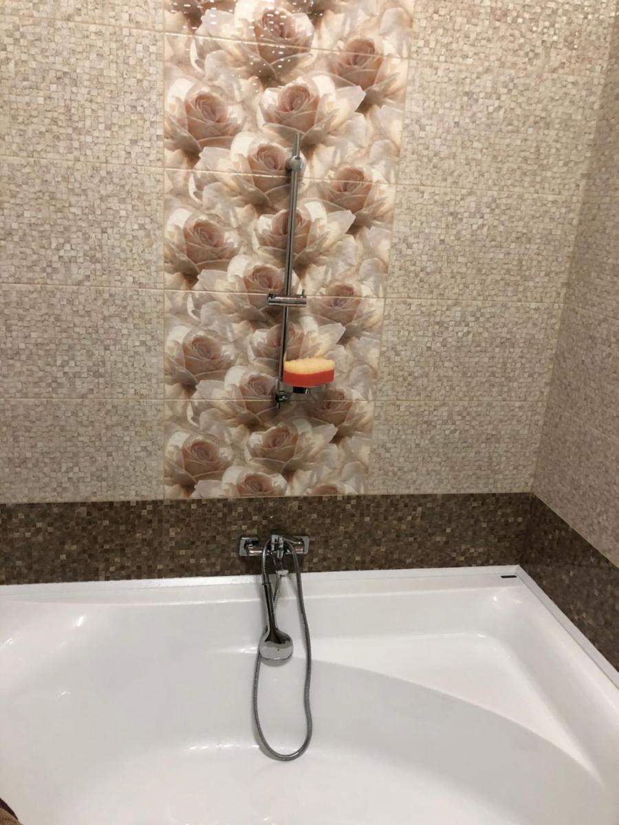 Red Apartment 2019 Very Centre - Housity