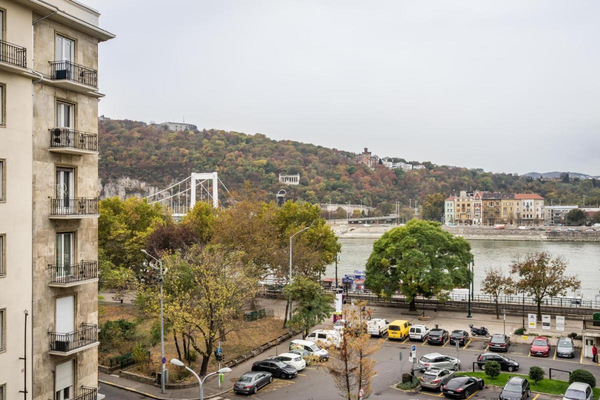 BpR Danube Panoramic Suite - Housity