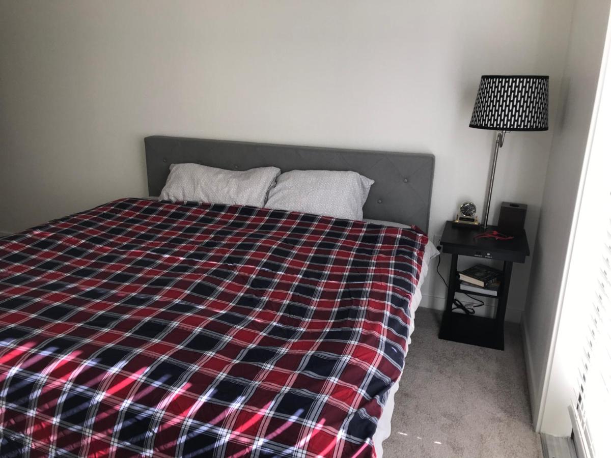 OS - Foster City Apartment - Housity