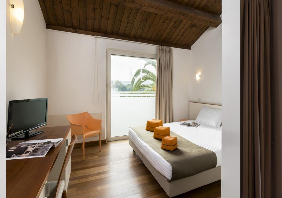 Finis Africae Hotel - Housity