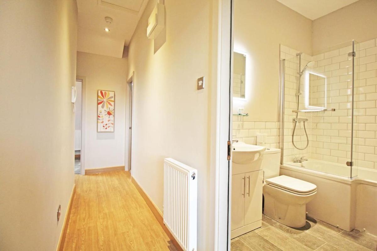 Hunters Walk - Luxury Central Chester Apartment - Free Parking - Hizvo