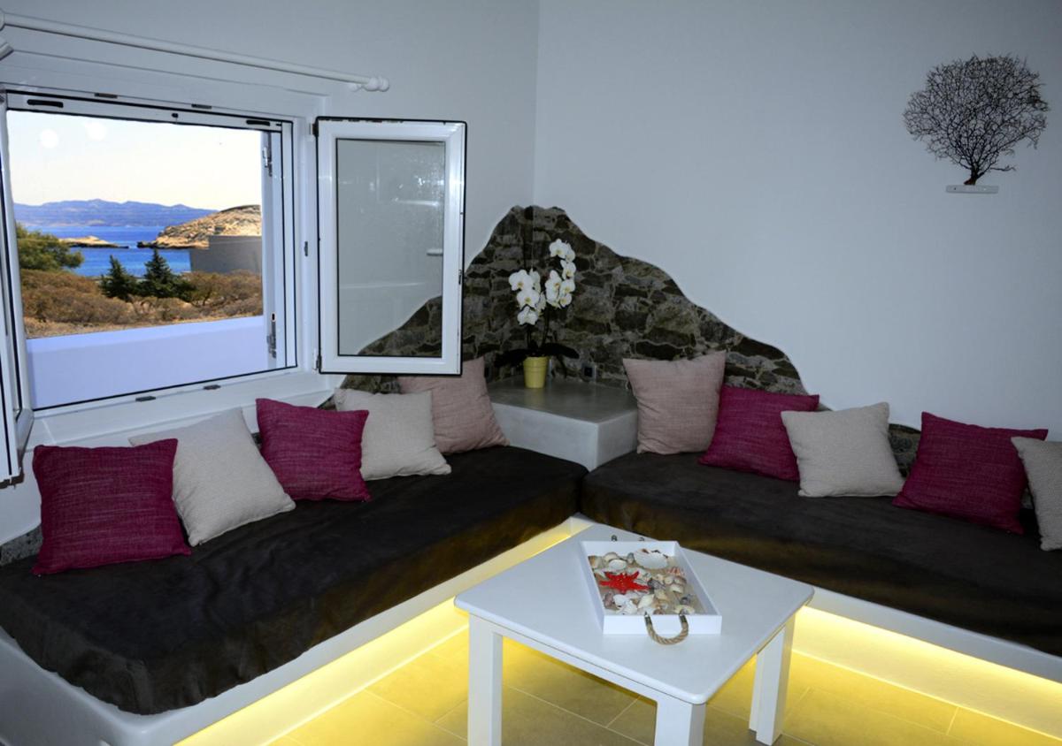 Seashell Mandrakia Sea view - Housity