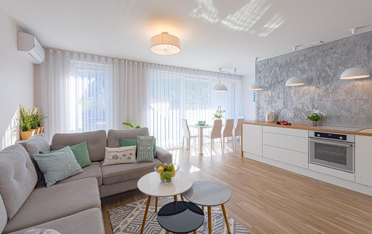 Biały Apartament - Housity