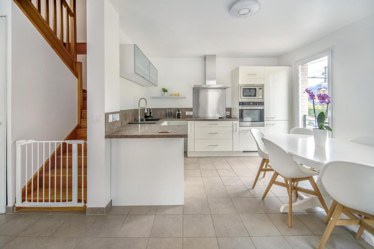 Appartement de 4 chambres à 13 minutes de Paris (train) - Housity