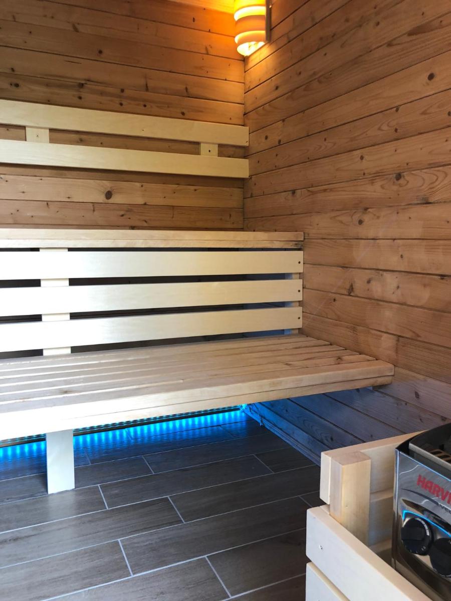 Pécsely House Apartman - Housity