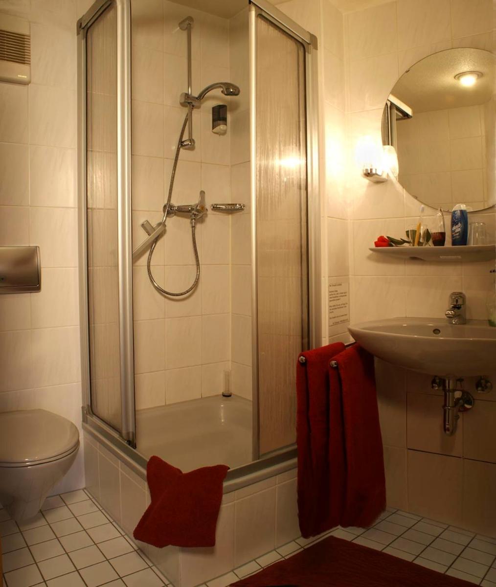 Hotel Nassauer Hof - Housity