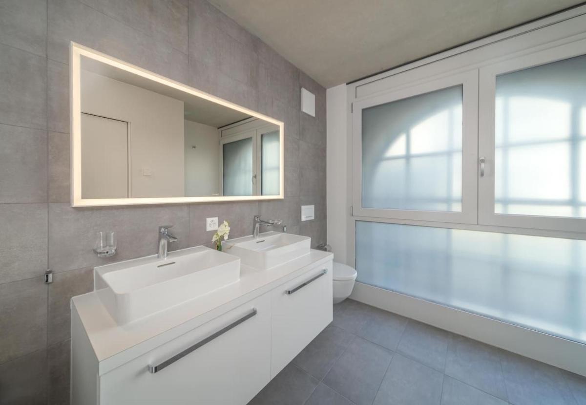 Suitetrails - Luxury 3BD Apartment City Center of Vevey by GuestLee