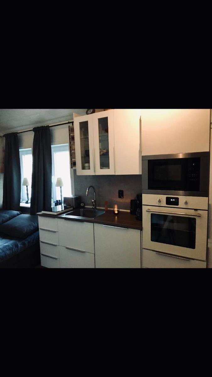 Villa Lillgården with Sauna and Jacuzzi - Housity