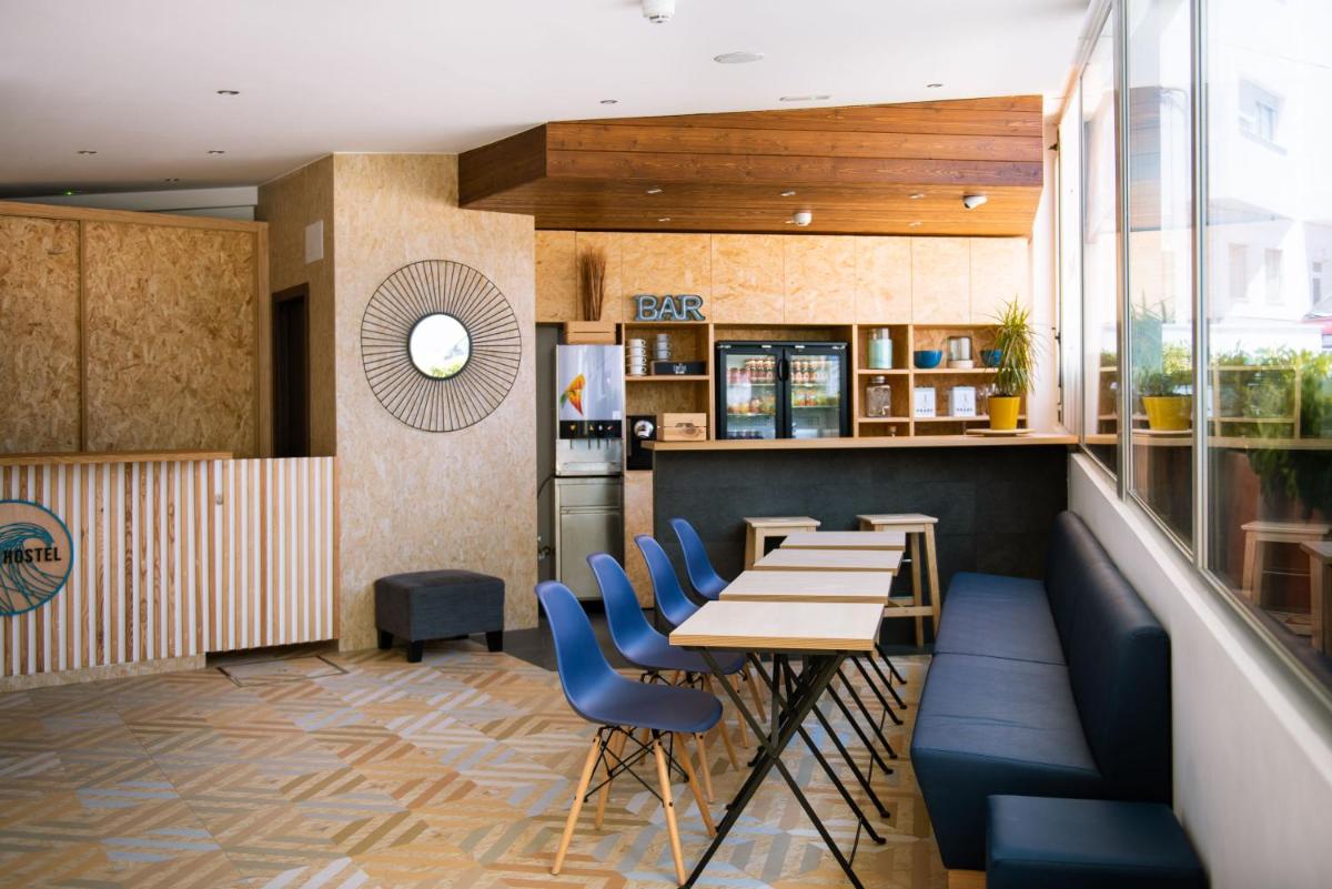 TAKE SURF Hostel Conil - Housity