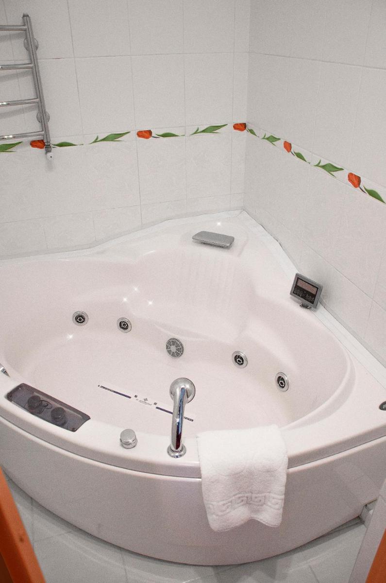 Hotel Complex Legenda - Housity