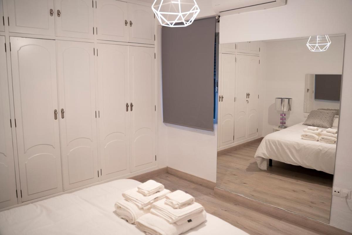 Apartamento turístico Calle San Basilio 6 patios - Housity