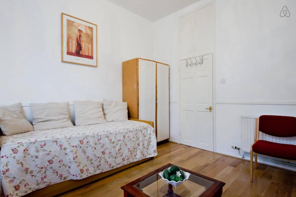 Arsenal 123 close to Emirates excellent for Contractors and Relocators - Housity
