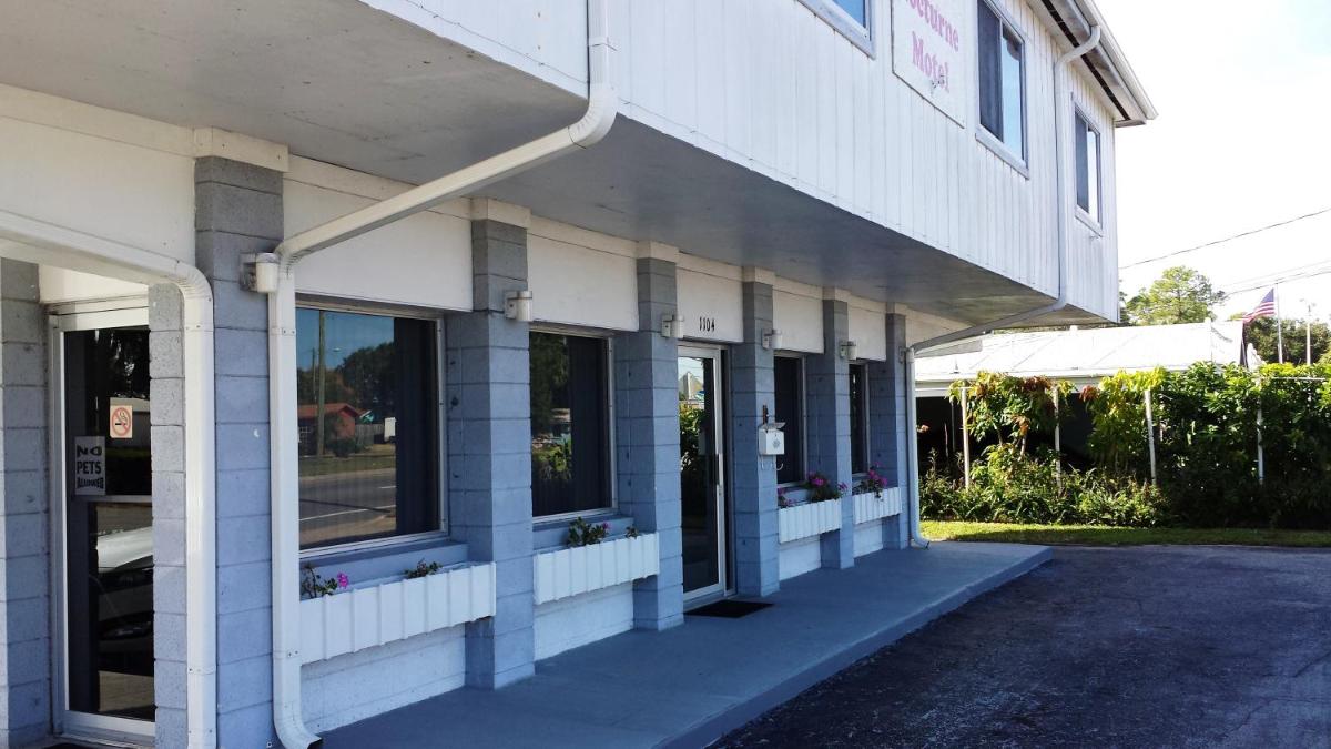 Nocturne Motel - Housity