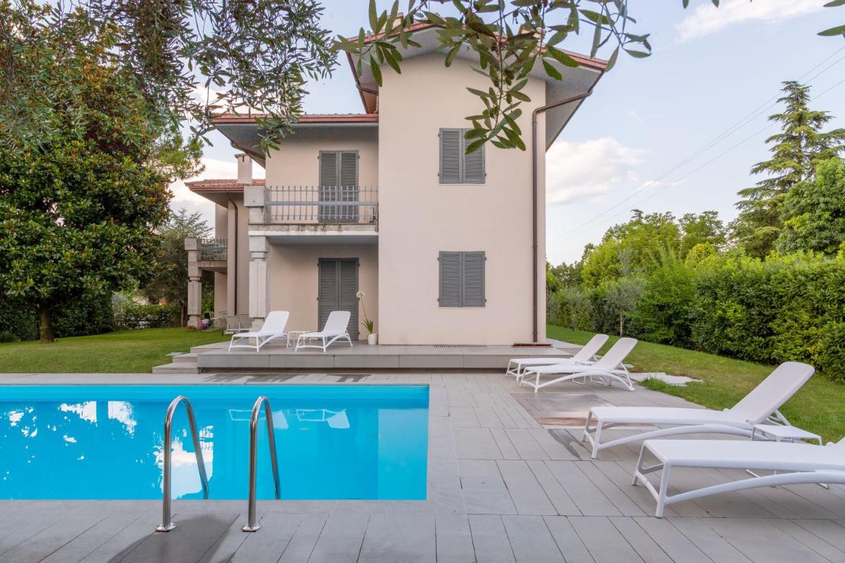 Baseventuno 1 Trilocale piano terra - Housity