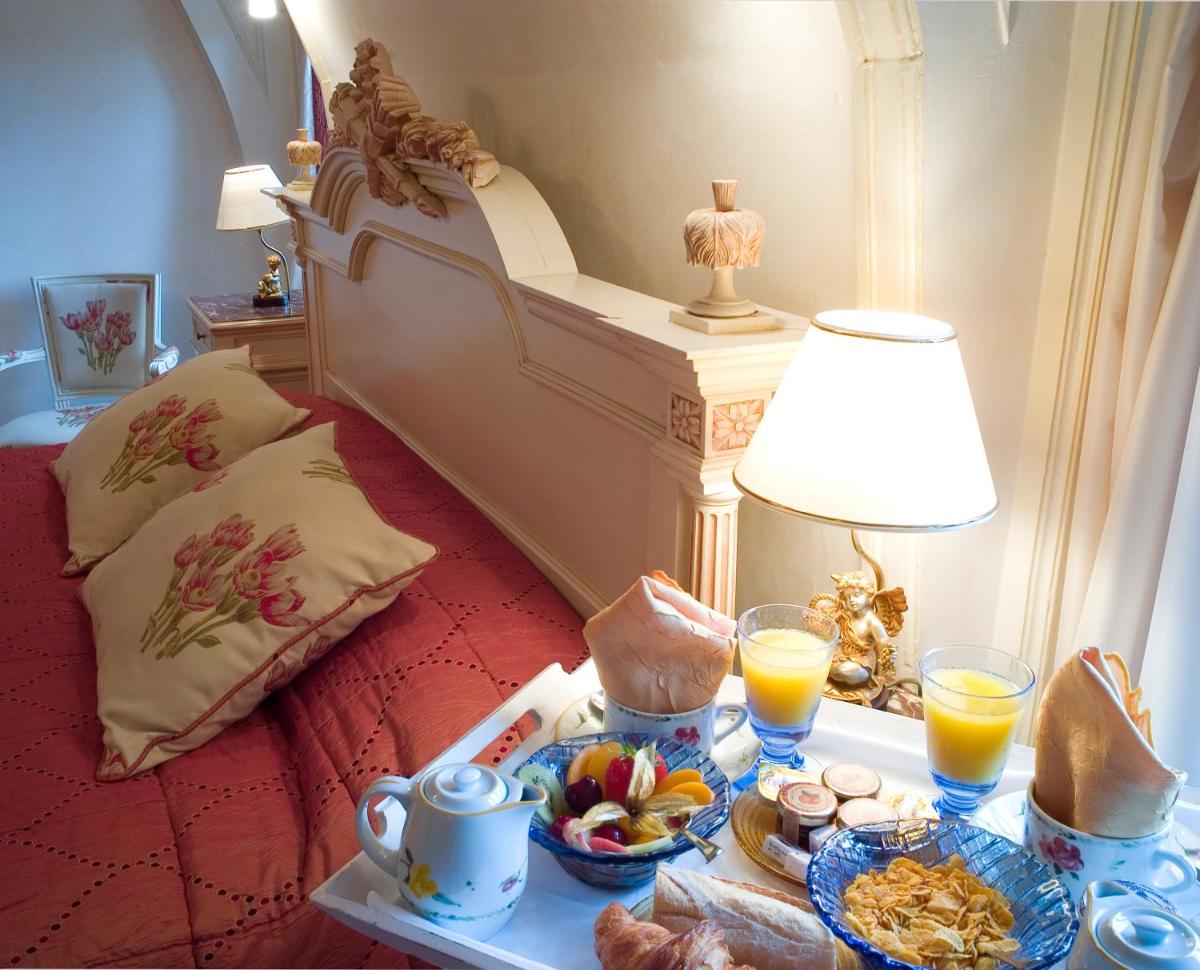 Nourriture dans l'hôtel ou à proximité