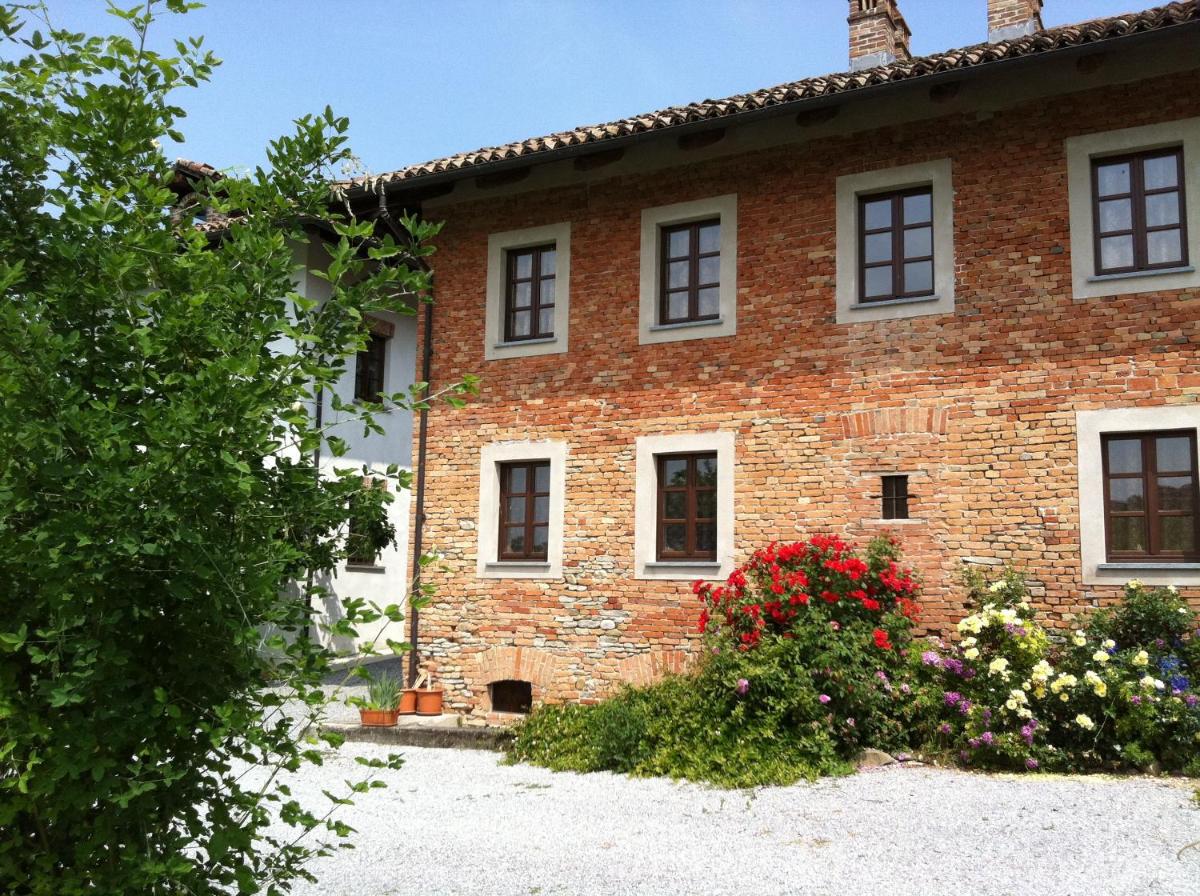 B&B Cascina Gaione Via Gallina,18b 12052 Neive cn - Housity