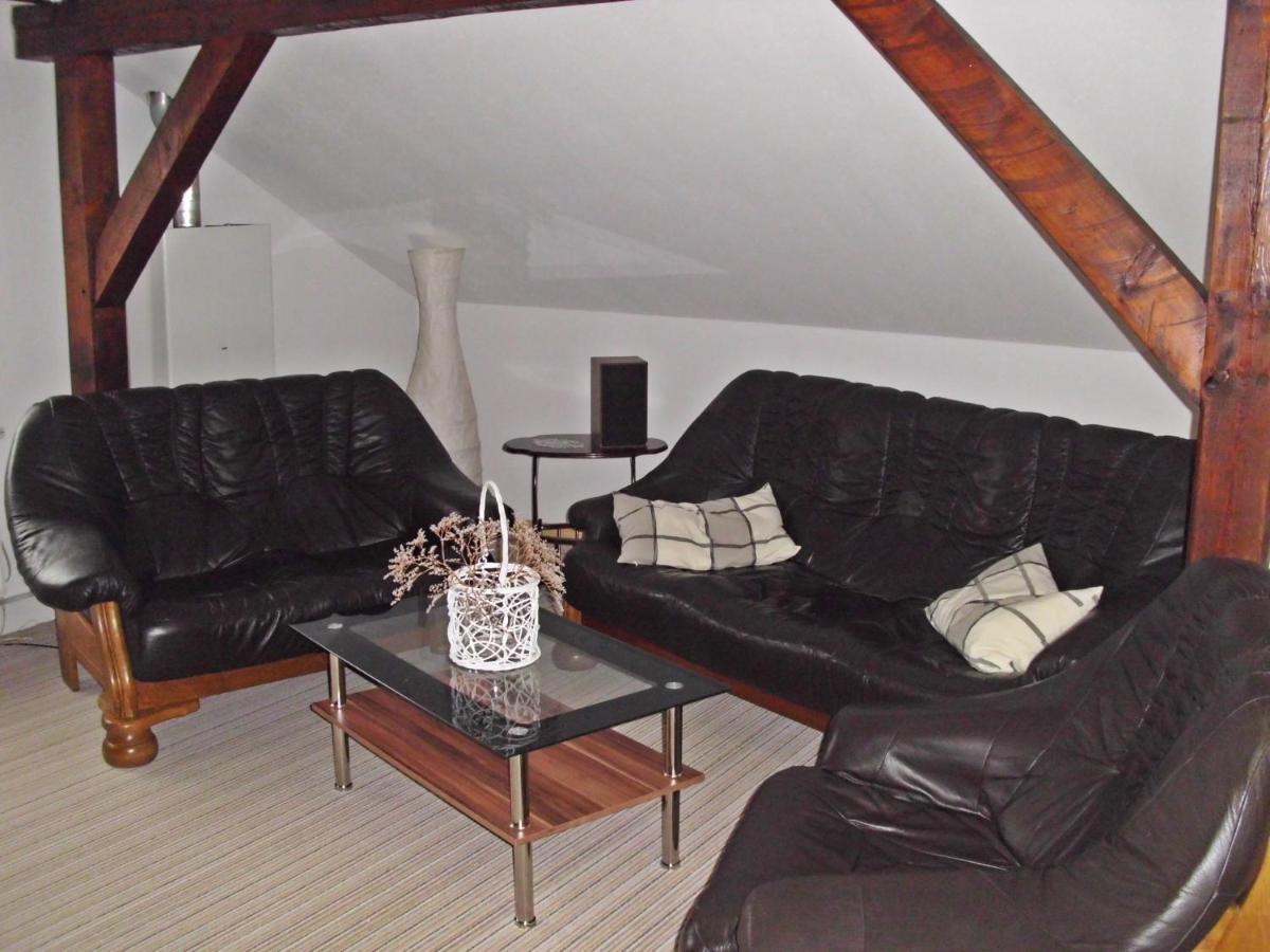 Ferienwohnung Am Dorfplatz - Housity