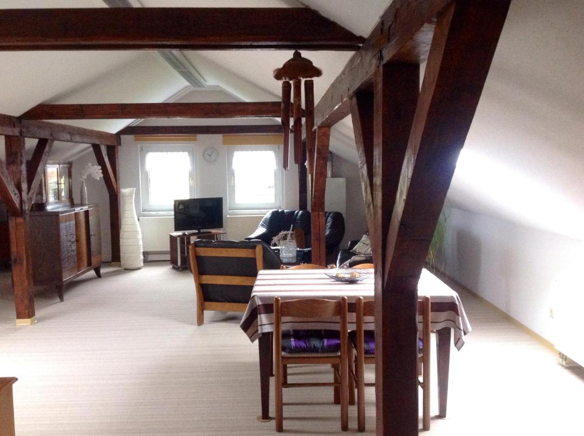 Ferienwohnung Am Dorfplatz - Housity