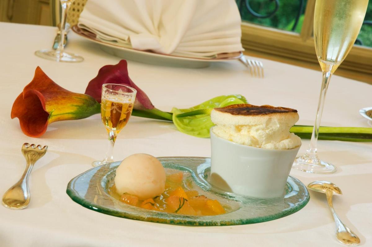 Nourriture dans l'hôtel ou à proximité